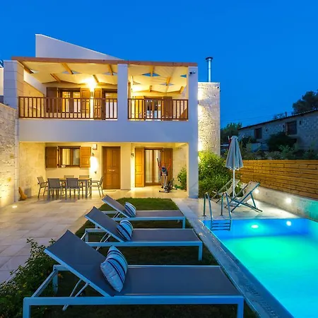 Kallisti Villas, Family Paradise, By Thinkvilla Κυριάννα