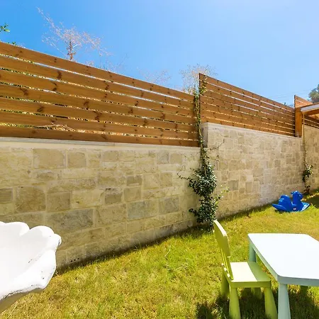 Kallisti Villas, Family Paradise, By Thinkvilla Κυριάννα